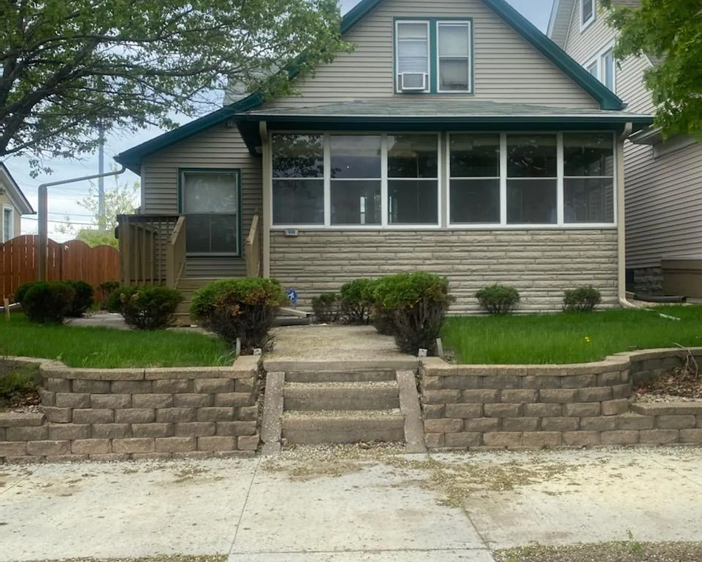 3 bed, $1,650 — Photo 1