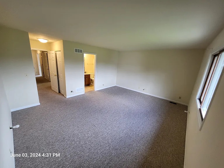 315 Creekside Dr #A — Photo 4