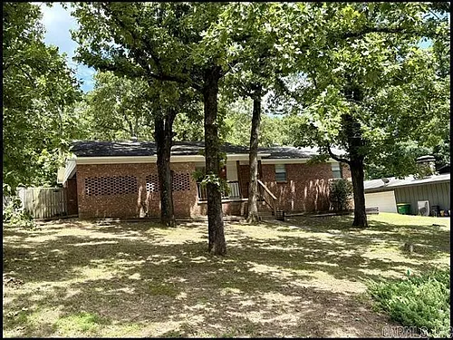 26 Cinnamon Dr Photo 1