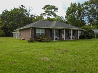 4617 Surrey St, Moss Point, MS 39563