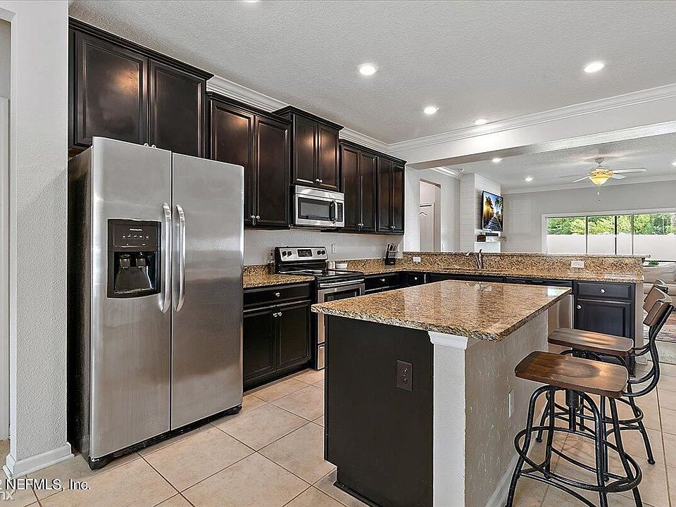 1st image of 15949R Baxter Creek Dr