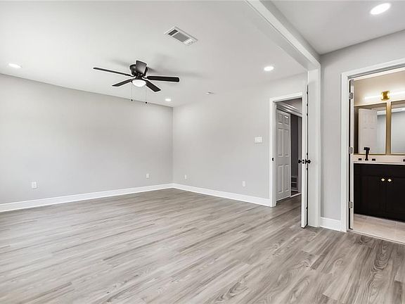 3rd image of 6617 Brunswick Ct