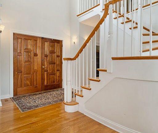 2nd image of 5N057 Westwoods Ct