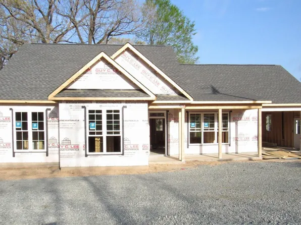 302 S Elm St, Creedmoor, NC 27522