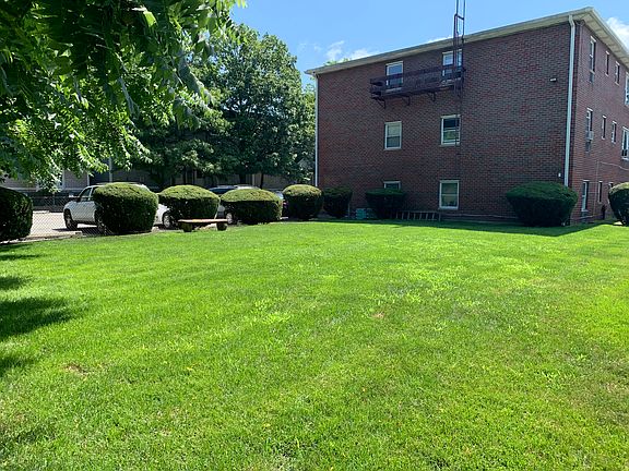 2nd image of 410 N Corona Ave APT B5