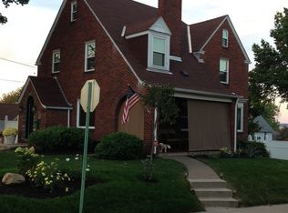 705 Main St, Coraopolis, PA 15108