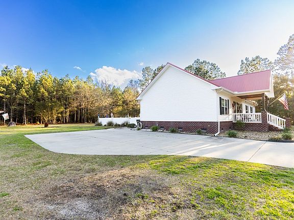 2nd image of 2750 Ole King St.