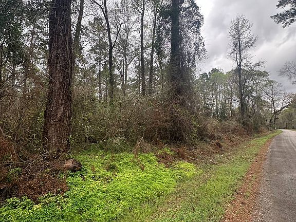 4th image of 1066 Simmons Rd