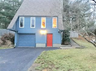 70 Colvintown Rd, Coventry, RI 02816