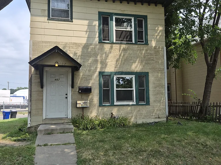 487 Como Ave #1 — Photo 3