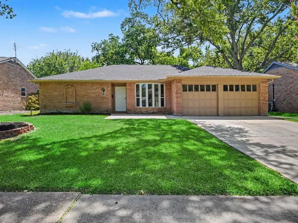 1931 Westlake Rd, Houston, TX 77062