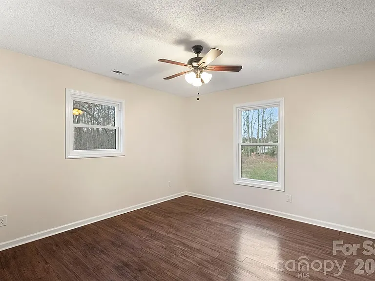 1751 Robert Martin Rd — Photo 21