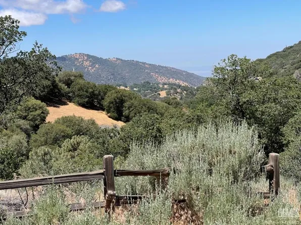 25161 Artesian Ct, Tehachapi, CA 93561