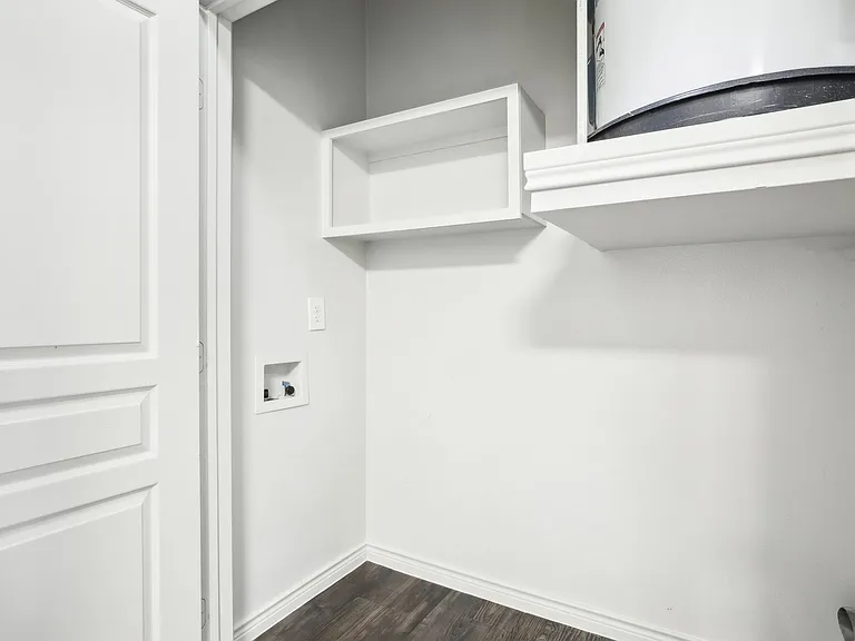 Stone Creek Apartments — Photo 10