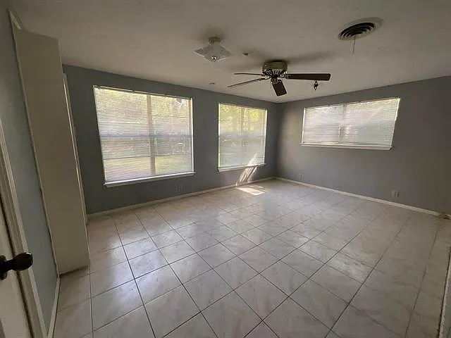 6460 Friartuck Ln — Photo 3