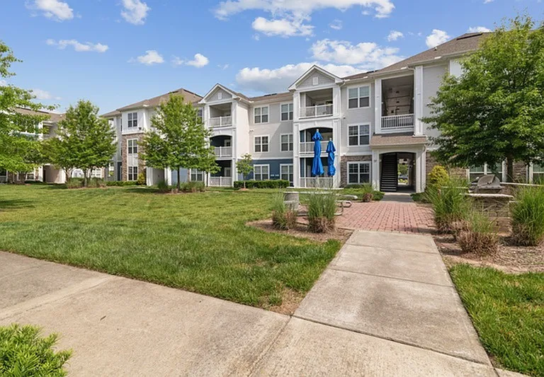Realm at Patterson Place — Photo 33