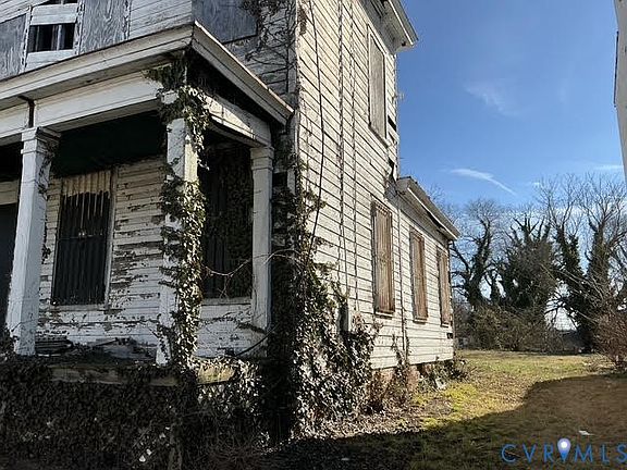 5th image of 640 W Washington St
