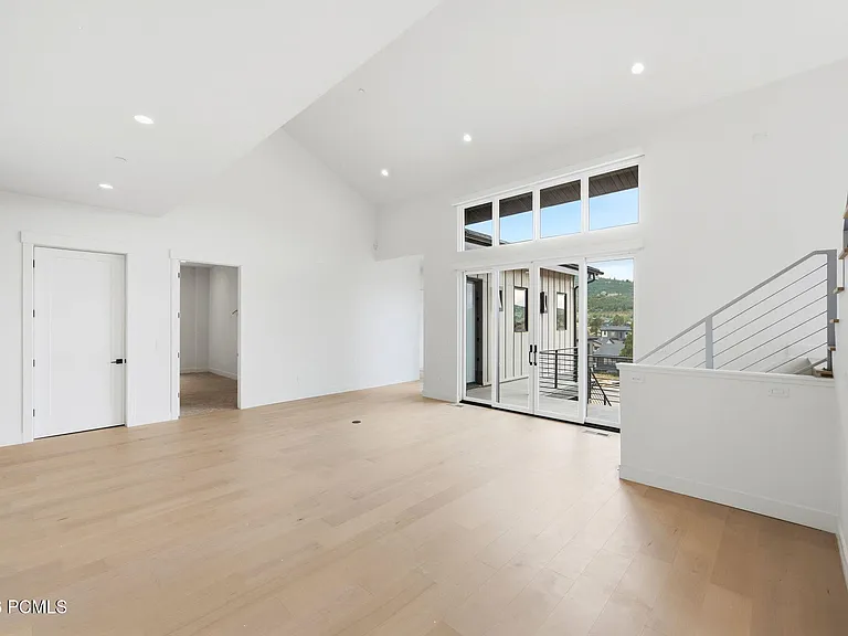 4043 W Crest Ct — Photo 27