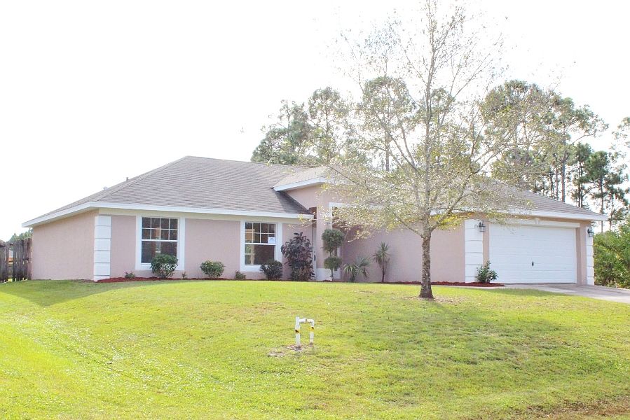 1st image of 724 Fairhope St SE