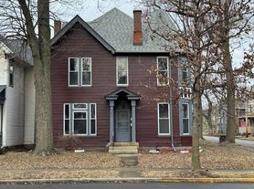 853 Columbia Ave, Fort Wayne, IN