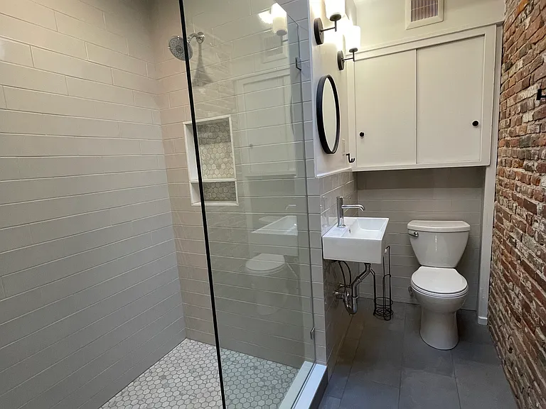 30 Wyatt St #1 — Photo 7