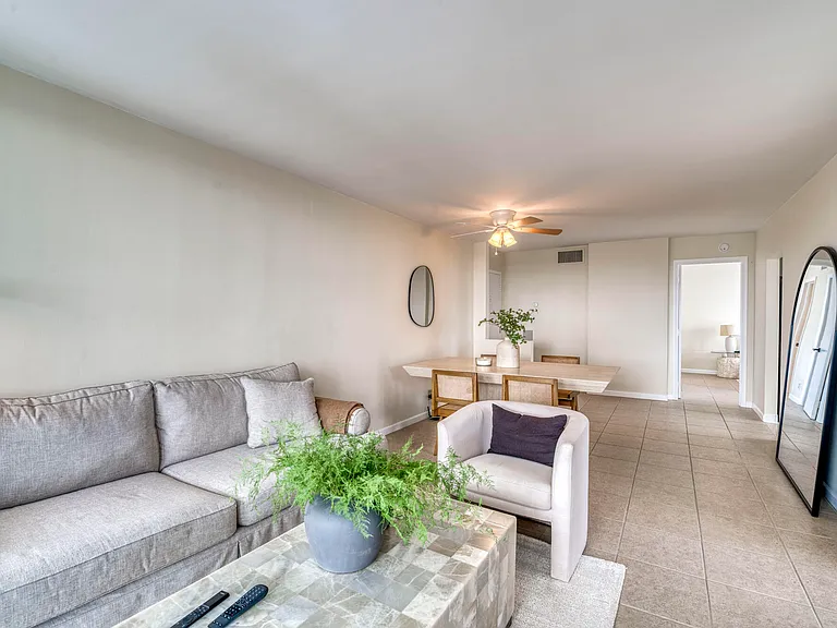 525 N Ocean Blvd #1215 — Photo 6