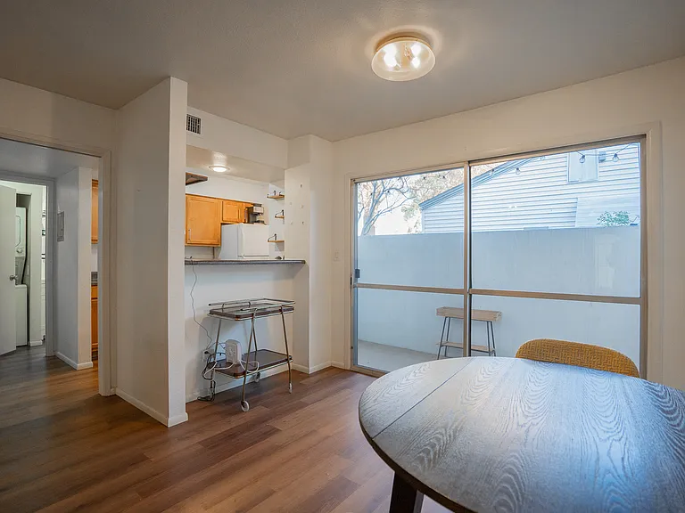 5135 N 10th St #7 — Photo 21