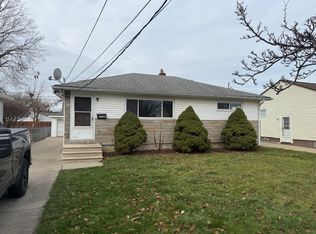 5790 Robert Dr, Brookpark, OH 44142