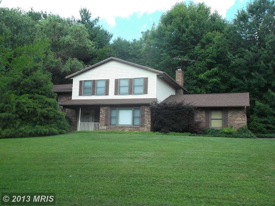 1st image of 1211 Wynside Ln