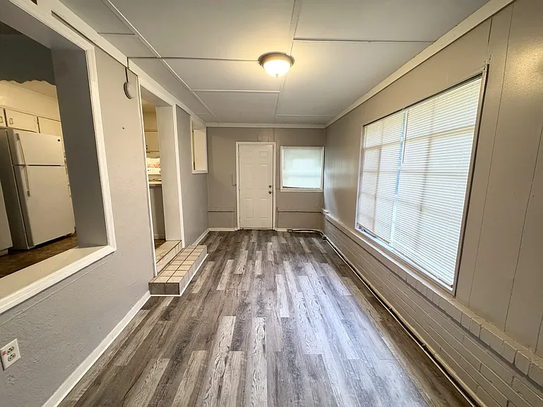 1523 Canterbury Rd — Photo 8
