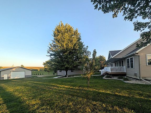 3rd image of 19343 Quartz Rd