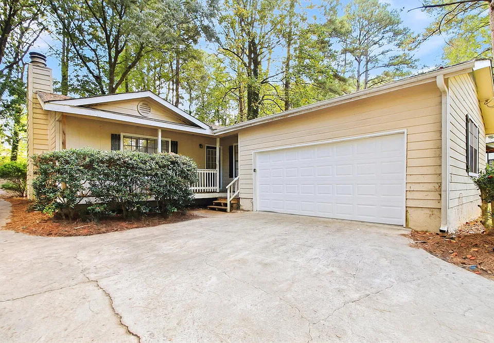 6908 Cedar Hill Ct