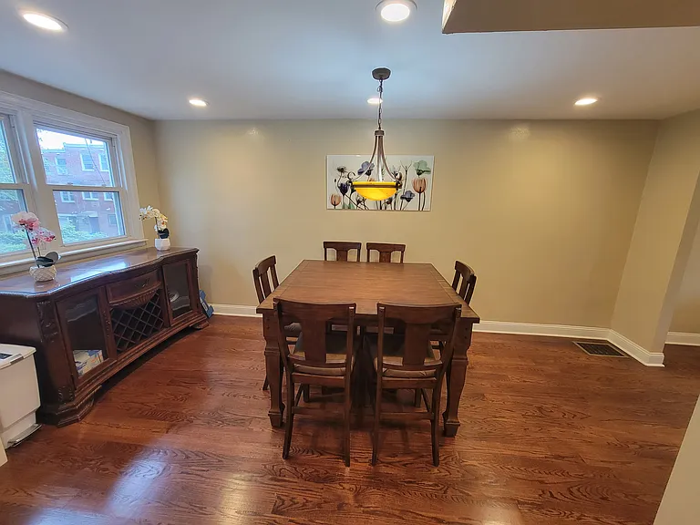 614 E Tabor Rd — Photo 3