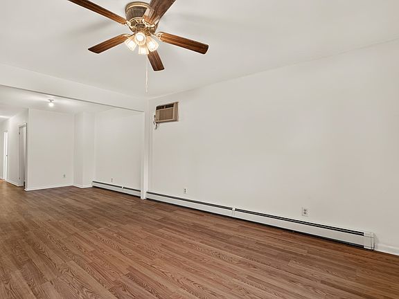 4th image of 364 Princeton Ave Floor 1