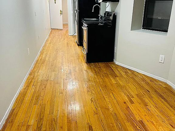 5th image of 327 W 21st St APT Llb