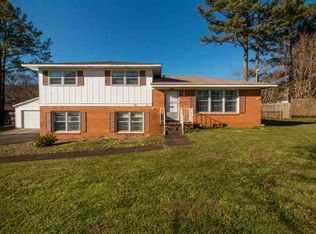 2013 Cloys Ave NE, Huntsville, AL 35811