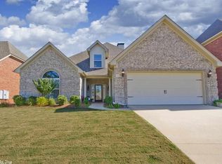 3 Glasgow Ct, Little Rock, AR 72211