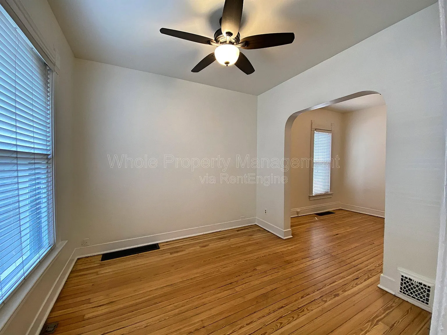 3 bed, 2.0 bath, 1136 sqft, $2,450 — Photo 2