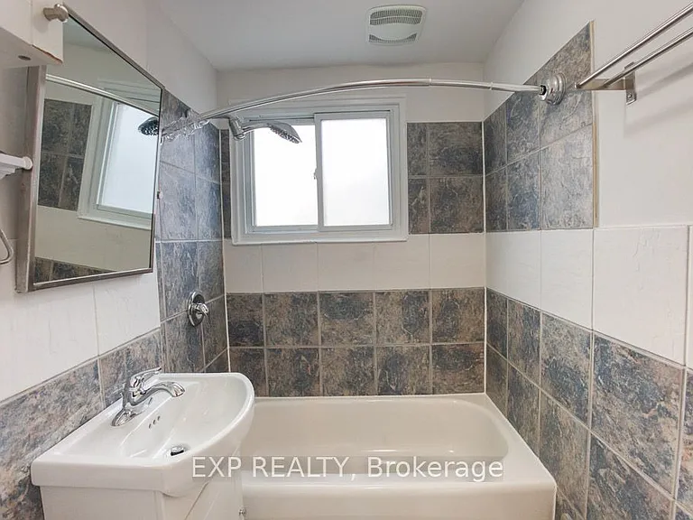 448 Holland Ave — Photo 28