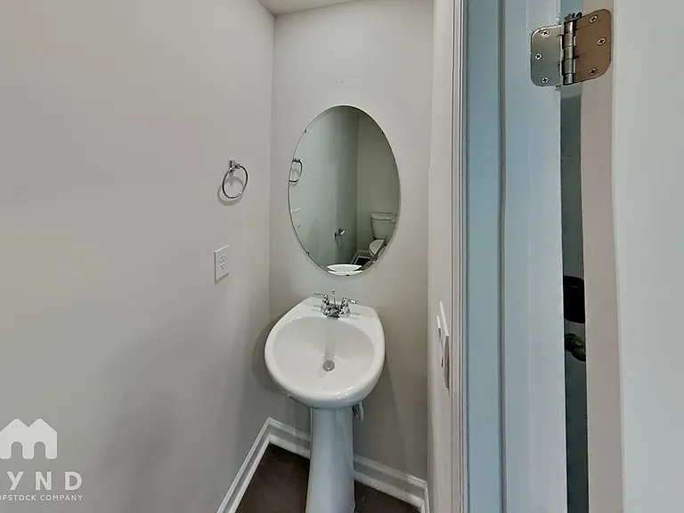 2140 Redstone Dr — Photo 15