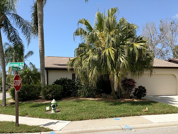 2nd image of 601 Deerwood Ave