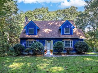58 High St, Medfield, MA 02052