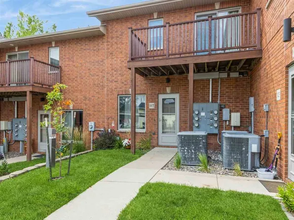 117 N Downey St, West Branch, IA 52358