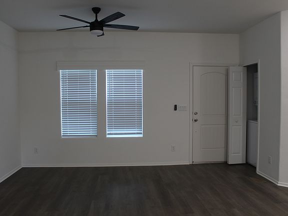 4th image of 5239 Mariner Dr