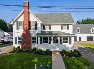 6450 Chestnut Ridge Rd, Orchard Park, NY 14127
