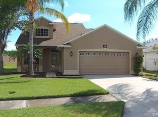 542 Lake Cypress Cir, Oldsmar, FL 34677