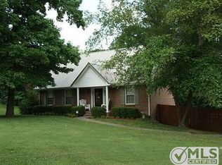 1256 Cottonwood Dr, Clarksville, TN 37040