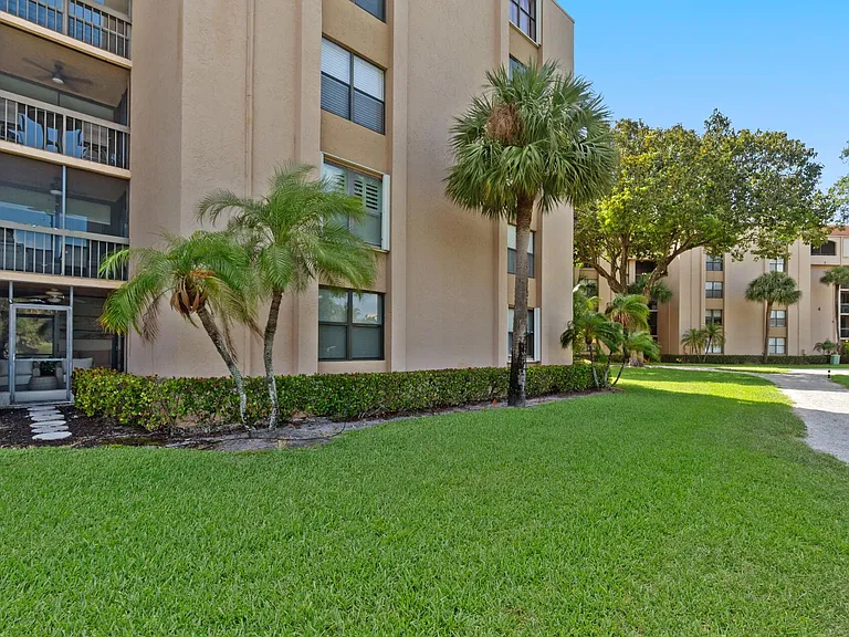 2455 Lindell Blvd #3103 — Photo 28