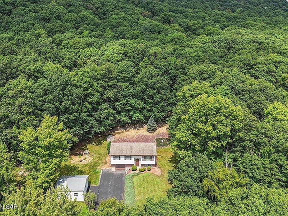 5th image of 368 Hudson Dr