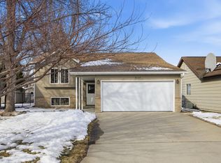 3737 10th St N, Fargo, ND 58102